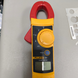 Multímetro de Gancho Digital FLUKE 322 en Buen Estado de Segunda Mano - Product Image 1