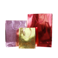 Sacs en papier de luxe en carton or et argent en matériau spécial pour cosmétiques, vêtements, chaussettes, chaussures, emballage, logo personnalisable