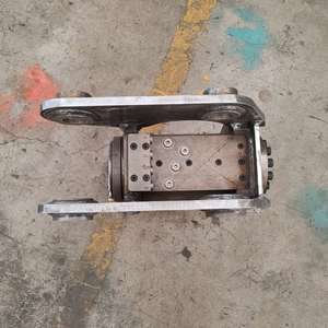 Hot Design europeo <span class=keywords><strong>Takeuchi</strong></span> Powertilt attacco rapido M01 M03 M08 M10 M12 per 2.5-5 Ton escavatori rotativi di 180 grado di inclinazione 2800nm - Product Image 5