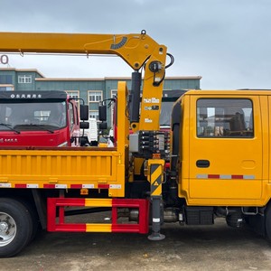 Camion Iuzu ELF à double cabine avec grue montée de 3 tonnes à 5 tonnes, mini véhicule de transport de marchandises, camion-grue pour la construction - Product Image 6
