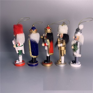 12cm Noyer Casse-Noisette En Bois Soldat <span class=keywords><strong>Figurine</strong></span> Décoration De La Maison Artisanat pour Noël Épée <span class=keywords><strong>Art</strong></span> En Ligne Inspiré Robot Thème Cadeaux - Product Image 3
