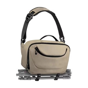 Bolsa de Hombro Cruzada Impermeable de Poliéster con Diseño Otoñal para Organizar Equipos de Fotografía, para Fotógrafos al Aire Libre - Product Image 1