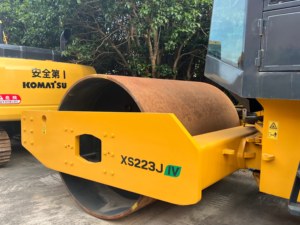 Hot Sale <b>Used</b> XS223J Soil Compactor Single Drum <b>Road</b> <b>Roller</b> Reliable Dual Vibration Modes Support Global Export Shipment. - Product Image 6