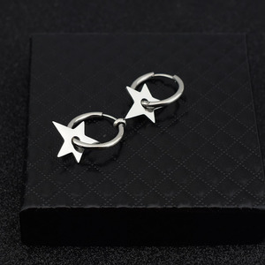 Meilleures Ventes 2026 : Boucles d'oreilles pendantes exquises en forme d'étoile, design de niche, unisexe, en acier inoxydable, bijoux tendance en gros - Product Image 5