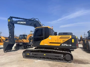 Excavadoras Hyundai 225 Usadas Certificadas por CE y EPA de Corea del Sur, de Segunda Mano, con Capacidad de 23 Toneladas, Motor Cummins y Accesorio de Pulgar - Product Image 2