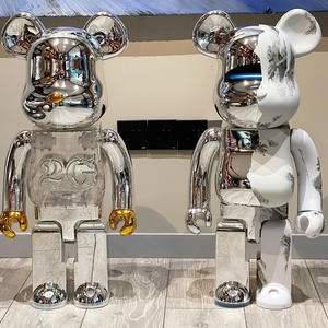 Listo para enviar 70CM <span class=keywords><strong>Bearbrick</strong></span> 1000% oso resina muñeca adornos bloque para decoraciones de escritorio y regalos - Product Image 1