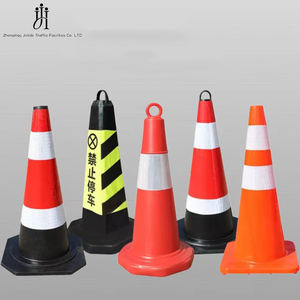 Fabricant depuis 20 ans, Beijing Roadsafe, vente en gros de cônes de sécurité flexibles en PVC orange pour la circulation routière, 30/45/70/75/90 cm, fournisseur - Product Image 1