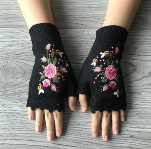 S9529 vente en gros, Logo personnalisé tricoté à la main, mitaines florales d'hiver, <span class=keywords><strong>Crochet</strong></span> rétro, gants sans <span class=keywords><strong>doigts</strong></span> pour femmes, 2023 - Product Image 1