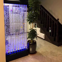 Cloison décorative intérieure personnalisée en acrylique décoration de mariage en cascade avec mur à bulles d'eau