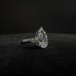 Elegante Anillo de Diamantes Cultivados en Laboratorio en Oro Blanco de 14k para Hombre y Mujer, Diseño de Joyería Fina Atemporal - Product Image 2