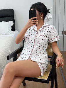 Piyama katun motif hati kancing atas celana pendek, Set piyama katun untuk pakaian tidur wanita, Set piyama elegan tidur lembut - Product Image 3