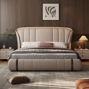 <span class=keywords><strong>Lit</strong></span> double <span class=keywords><strong>en</strong></span> cuir véritable de style italien luxueux, capitonné, taille king, meubles modernes pour chambre principale avec accents métalliques - Product Image 1