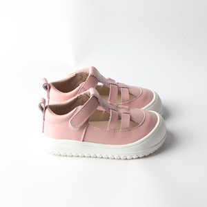 Vente en gros 2025 Nouveau design Sandales d'été antidérapantes à orteils larges en cuir véritable Pieds nus Chaussures pour enfants - Product Image 4