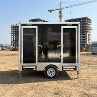Conteneur mobile de toilettes publiques de luxe à 2 postes, autonome, écologique, en panneaux sandwich de fibre de verre, design moderne pour