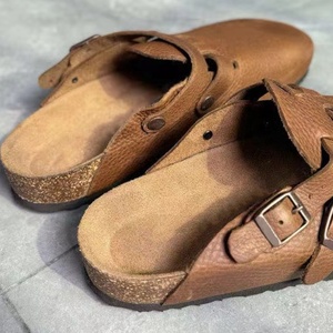Sandali Estivi da Donna in Vera Pelle Marrone Oleata con Doppio Cinturino e Suola in Sughero, Scarpe Basse Unisex - Product Image 5