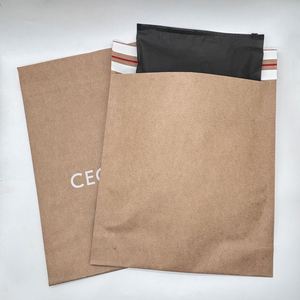 Bolsas de Correo de Papel Kraft Marrón Reciclables Biodegradables con Logotipo Personalizado, Bolsas de Envío Ecológicas Impermeables con 2 Correas - Product Image 1