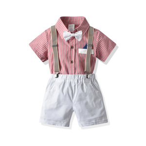 Conjunto de Ropa Casual para Niños Pequeños, Camisa a Rayas con Corbata de Lazo y Tirantes, Pantalones Cortos Blancos de Algodón, Traje de Caballero - Product Image 1