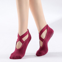 Logo personnalisé Chaussettes antidérapantes souples Chaussettes en coton antidérapantes Chaussettes personnalisées Yoga Pilates Grip