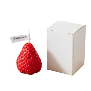 Wholesale cute gift box sets of soy wax strawberry scented <b>candles</b>, birthday gifts, souvenirs, and air fresheners. - Product Image 4