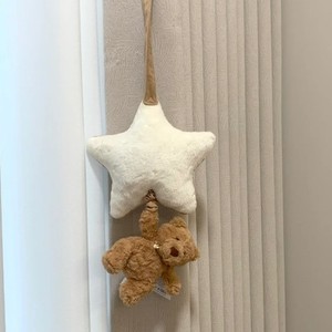 Oso de peluche musical <span class=keywords><strong>Barcelona</strong></span> de 20 cm, versión alta del Reino Unido, con caja de música de anillo, base pesada, orejas simétricas, juguete suave y apaciguador - Product Image 4
