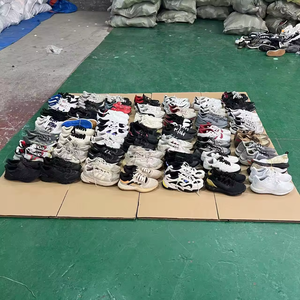 Zapatillas deportivas usadas para correr, de segunda mano, al por mayor, en fardos con embalaje proporcional - Product Image 3
