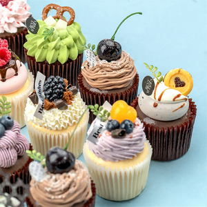 Fake Cup Cake  se Leckereien fr die Weihnachtsbaumdekoration