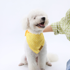 Écharpe de luxe en coton pour animaux de compagnie <span class=keywords><strong>Bandana</strong></span> de <span class=keywords><strong>chien</strong></span> imprimé de Noël pour chiot et chat accessoires d'été avec logo personnalisé - Product Image 1