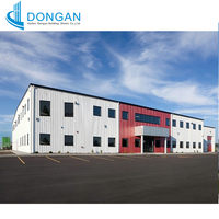 Structure en acier à haute capacité de charge pour entrepôt et hangar industriel avec construction à ossature métallique pour le stockage d'équipements lourds