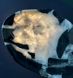 Exquisita Bandeja de Té de Cristal Bvlgari con Patrón Único de Mármol, Artesanía para el Área de Descanso del Vestíbulo del Hotel - Product Image 2