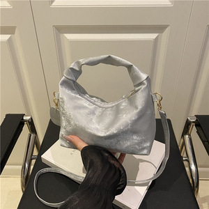 Nouveaux sacs à bandoulière pour femmes, sacs messagers polyvalents de style occidental, en PU haut de gamme, avec fermeture à glissière - Product Image 3