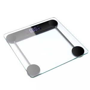 مقياس رقمي لوزن الجسم عالي الدقة مع شاشة LCD زرقاء كبيرة ومنصة من الزجاج المقسى - Product Image 4