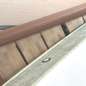 Ensemble de meubles de <span class=keywords><strong>chambre</strong></span> à coucher modernes Vonliva avec lit rembourré en cuir, dossier souple, cadre en bois de chêne de haute qualité pour adultes - Product Image 6