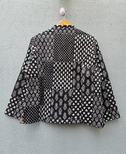 Veste sans manches matelassée noire imprimée à la main de style indien pour femme, best-seller de l'hiver, cadeau pour elle - Product Image 6