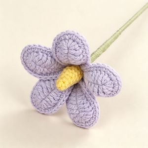 กิ่งกล้วยไม้สีม่วงถักโครเชต์แบบแฮนด์เมดสำเร็จรูป, ดอกลีลาวดีสีแดงถักโครเชต์, ดอกไม้ประดิษฐ์ - ของขวัญชิ้นเล็กๆ สำหรับวันครู - Product Image 4