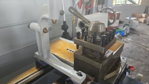 Torno Manual CM6241/1500 | Trabajo pesado para reparación industrial, formación profesional y pasatiempos a gran escala | Certificado CE - Product Image 2