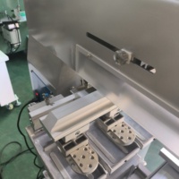 Nouvelle machine d'impression de tampon servo quatre couleurs pour tasses en céramique de verre en plastique pots cosmétiques marquage de Logo impression multi-surfaces