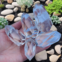 Vente en gros de cristal naturel transparent de 5 à 6cm polyèdre de quartz clair poli pour cadeaux de guérison