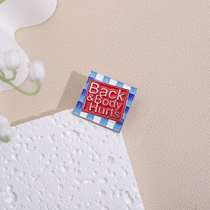 Großhandel Custom Geometric Square Bronze Brosche Pins Hochwertige Metall UV-gedruckte Fee Logo Weiche Emaille Pin Keine Mindest bestellmenge - Product Image 3