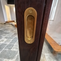 Porte coulissante en verre à faible émissivité insonorisée pour hôtel et villa de luxe Porte coulissante intérieure à économie d'énergie en bois massif pour les centres commerciaux