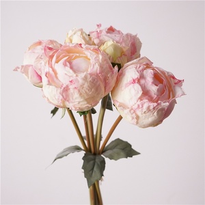 Peonías Artificiales <span class=keywords><strong>de</strong></span> Plástico Blanco Modernas Hechas a Mano <span class=keywords><strong>al</strong></span> <span class=keywords><strong>por</strong></span> <span class=keywords><strong>Mayor</strong></span>, <span class=keywords><strong>Flores</strong></span> Falsas con Cabeza Grande Atadas a Mano para Decoración <span class=keywords><strong>de</strong></span> Bodas y Despedidas <span class=keywords><strong>de</strong></span> Soltera - Product Image 4