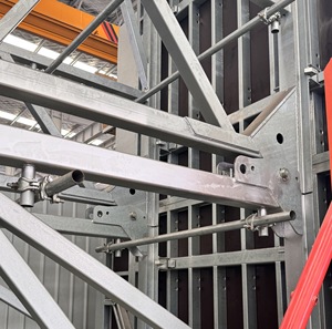 Système d'ancrage de coffrage pour murs unilatéraux GF Trio Maximo Manto <span class=keywords><strong>SB</strong></span> Brace Frame 6m 8m Colonne en acier pour la <span class=keywords><strong>construction</strong></span> en béton - Product Image 3