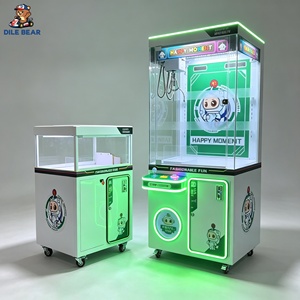 Machine d'arcade <span class=keywords><strong>de</strong></span> table à piles pour enfants, centre <span class=keywords><strong>de</strong></span> jeux intérieur, distributeur <span class=keywords><strong>de</strong></span> poupées DIY avec musique et lumière, mini machine à griffes - Product Image 2