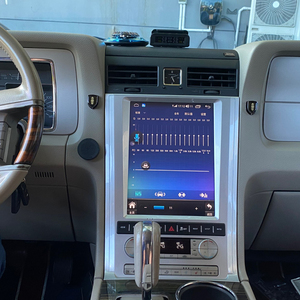 Unidad Principal Android Vertical Tesla Premium de 9.7 Pulgadas para <span class=keywords><strong>Lincoln</strong></span> <span class=keywords><strong>Navigator</strong></span> 2010-<span class=keywords><strong>2013</strong></span>, QLED CarPlay, Reproductor de DVD Plug & Play - Product Image 4