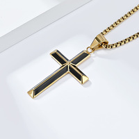 Liontin Kalung Baja Anti Karat Berlapis Emas 18K Model Enamel Slope Cross Pvd, Perhiasan Fashion untuk Pria, Produsen Grosir 2026