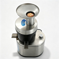 Extracteur de jus à froid professionnel robuste en acier inoxydable avec goulotte d'alimentation large pour poires, pommes, carottes, céleris