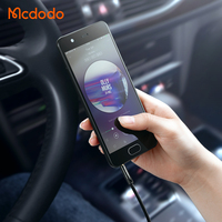Mcdodo 664 1.2m 4ft Nylon Tressé 3.5mm Mâle à Mâle Câble Audio Aux pour Haut-Parleur Voiture Musique Alliage d'Aluminium 3.5mm Câble 1.2 mètre
