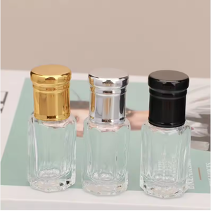 ขวดน้ำหอมแก้วใสทรงสี่เหลี่ยมพร้อมฝาเกลียวสีทอง 3 มล. 5 มล. - Product Image 3