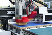 Machine de sculpture sur bois efficace CNC 1632 ATC, routeur CNC pour le bois avec tête d'agregat pour la sculpture de portes d'armoires en bois