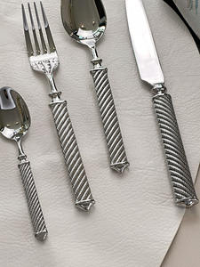 DF BC Fashion Nuevo Juego de Cubiertos de Acero Inoxidable con Mango Martillado Especial: Cuchillo de Mesa, Cuchillo para Carne, Tenedores de Mesa, Tenedores para Postre, Personalizado - Product Image 1