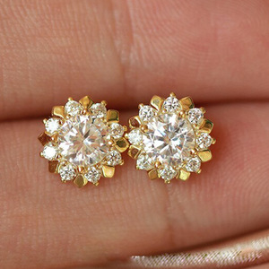 Orecchini a Perno a Forma di Girasole per Donne, Brillanti Orecchini a Fiore, Gioielli di Moda per Uso Quotidiano - Product Image 3